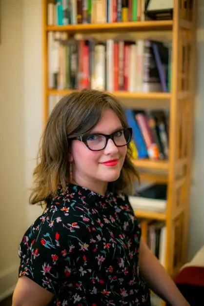 Headshot of Ruth Moon